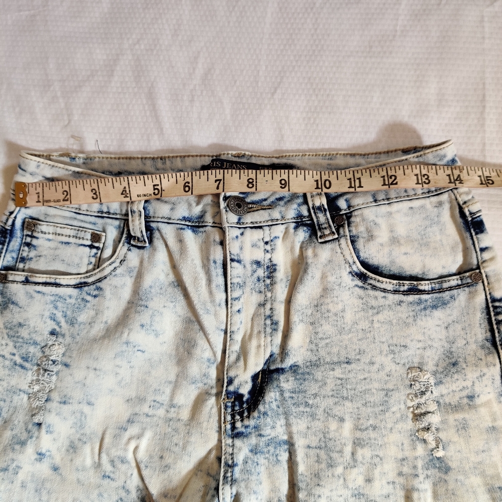 IRIS Distressed Ripped Bleached Short Jeans - Picture 2 of 7